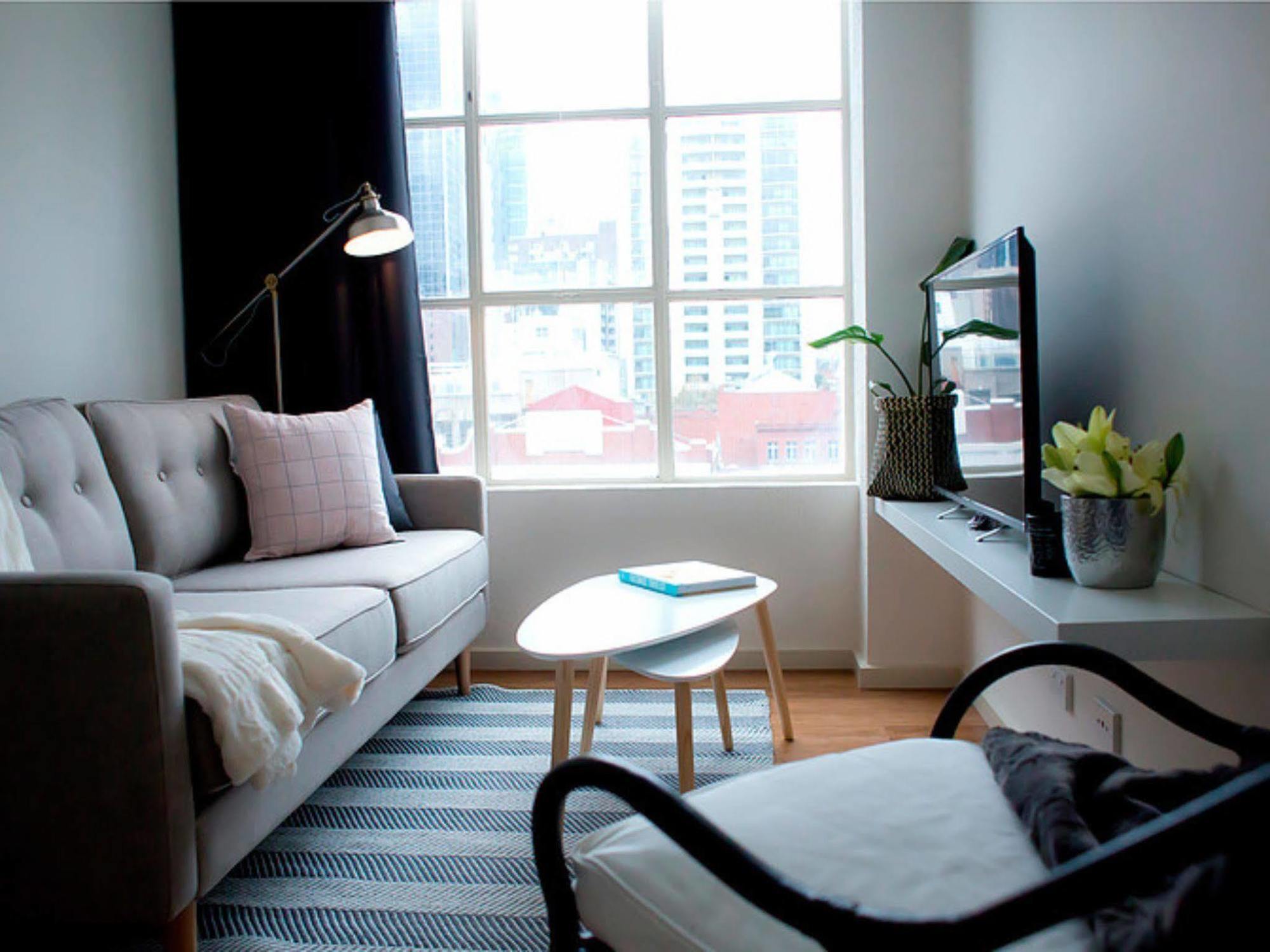 The Town Apartments Melbourne Exterior photo